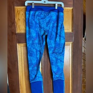 Under Armour Youth long underwear bottoms. YXL. Like new!